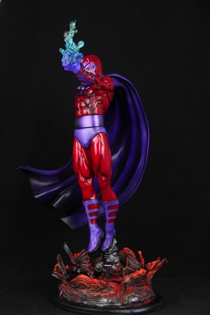 Levitating Magneto (X-Men / Marvel) – Time to collect